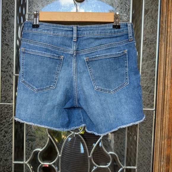 GAP Classic Blue Jean Shorts - Picture 4 of 6